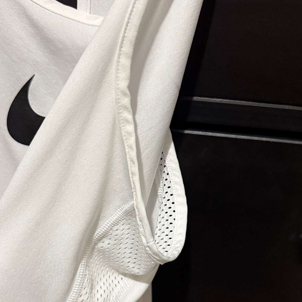 🌸Nike White Racerback Tank - Picture 3 of 5